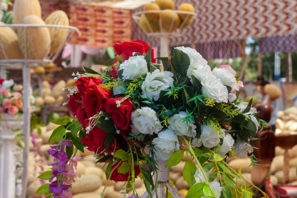 White and Red Rose Bouquet Mixed., Fake Rose in Bouquet., Silk Artificial Flowers Fake Rose